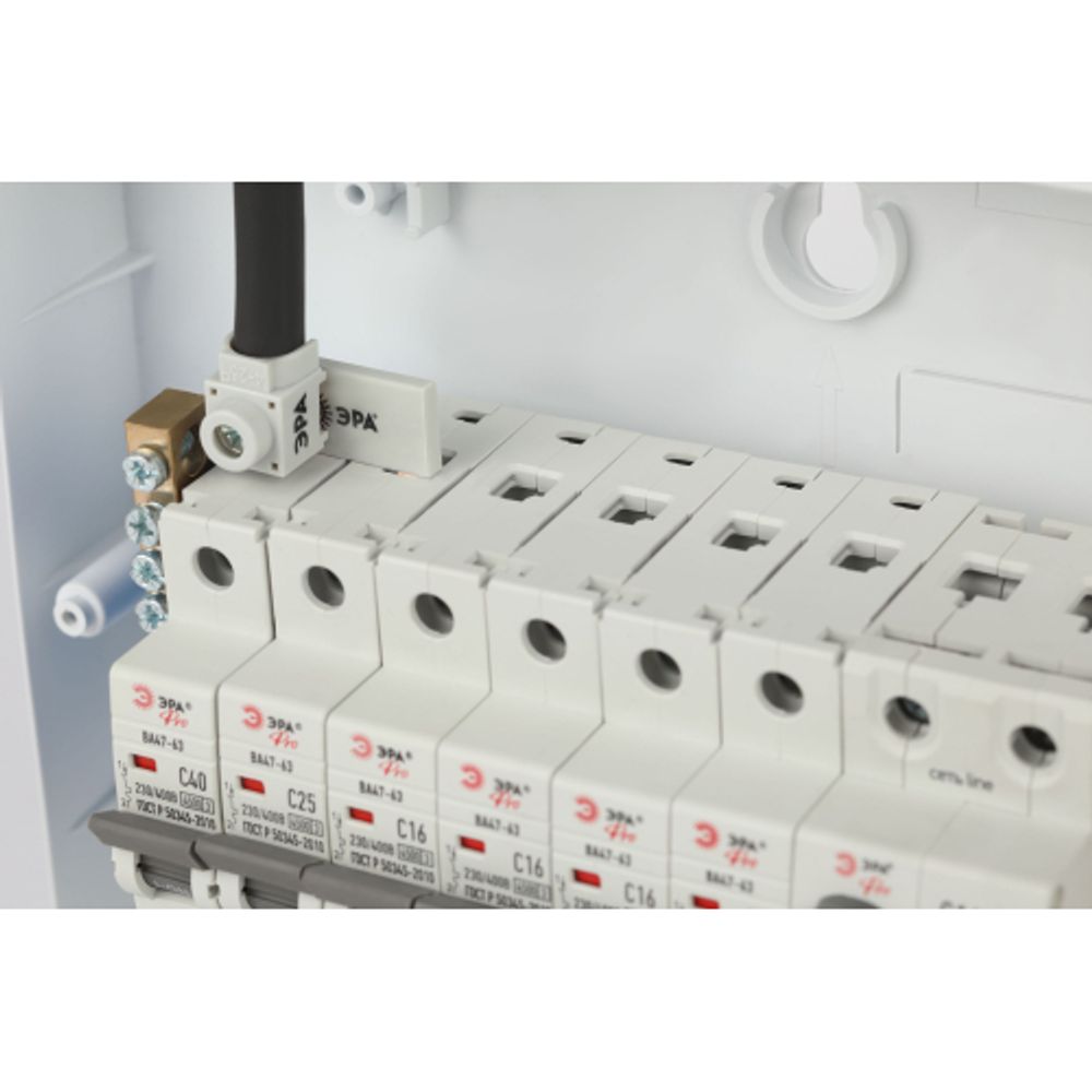 Шина соединительная ЭРА NO-225-519 компактная L фазная PIN штырь 1Р 63А 2 модуля упаковка 8 штук | Шины соединительные и аксессуары