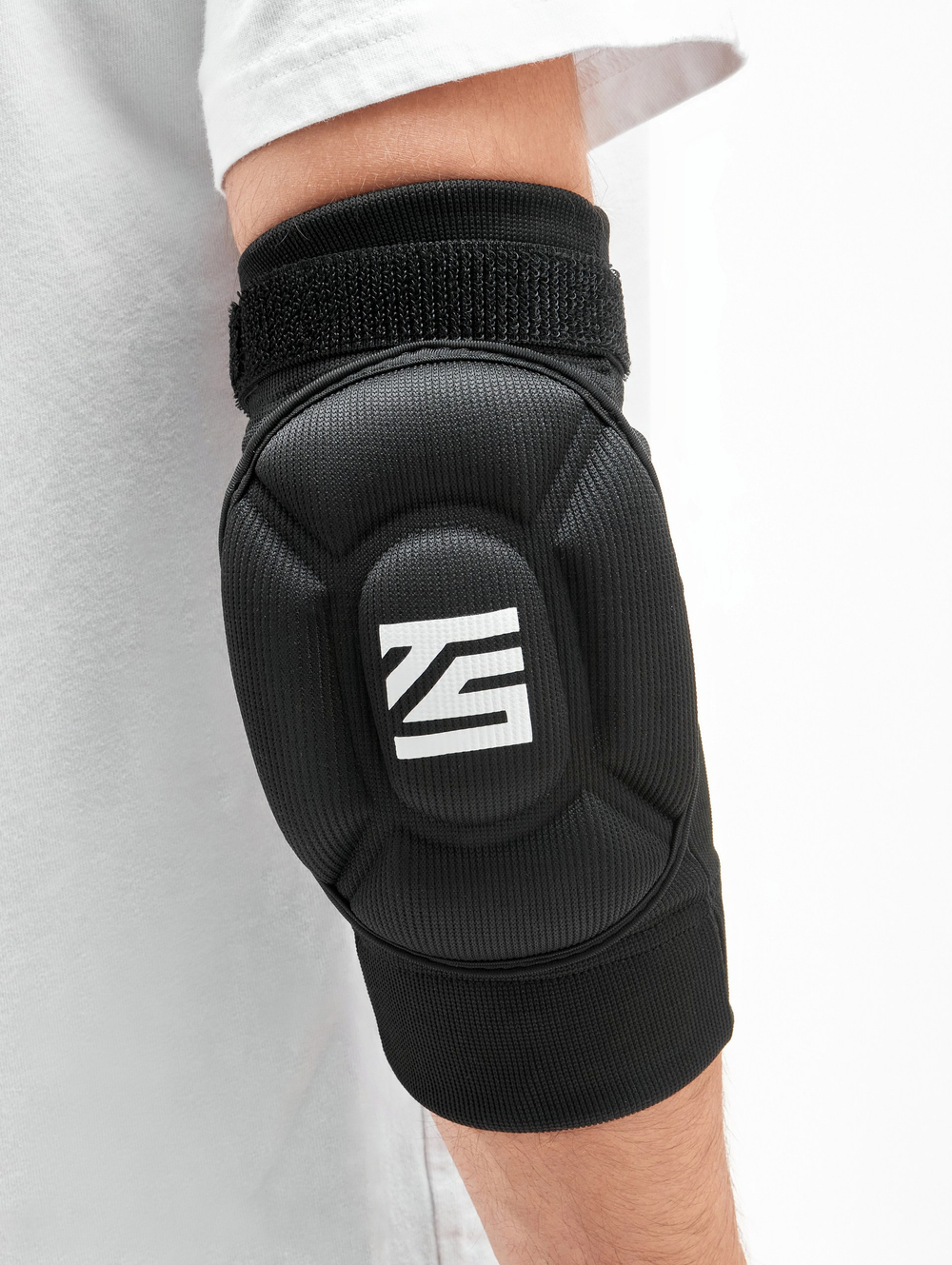 Налокотники Tomorrow Star Black Line