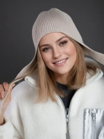 Чепчик шапка женский на завязках на осень