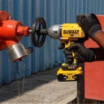 DeWalt DCF899NT аккумуляторный гайковерт (без АКБ и ЗУ) DCF899NT-XJ