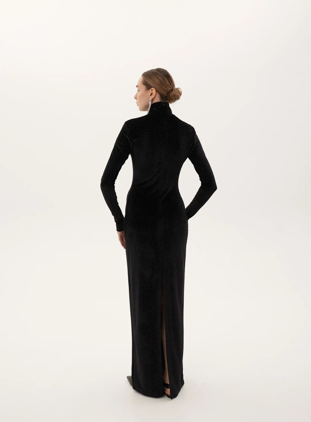 Платье-футляр, чёрный