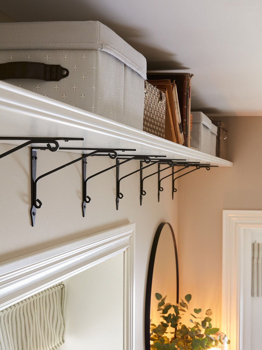 Настенная полка IKEA BERGSHULT / KROKSHULT, Белый / антрацит, 80х30 см