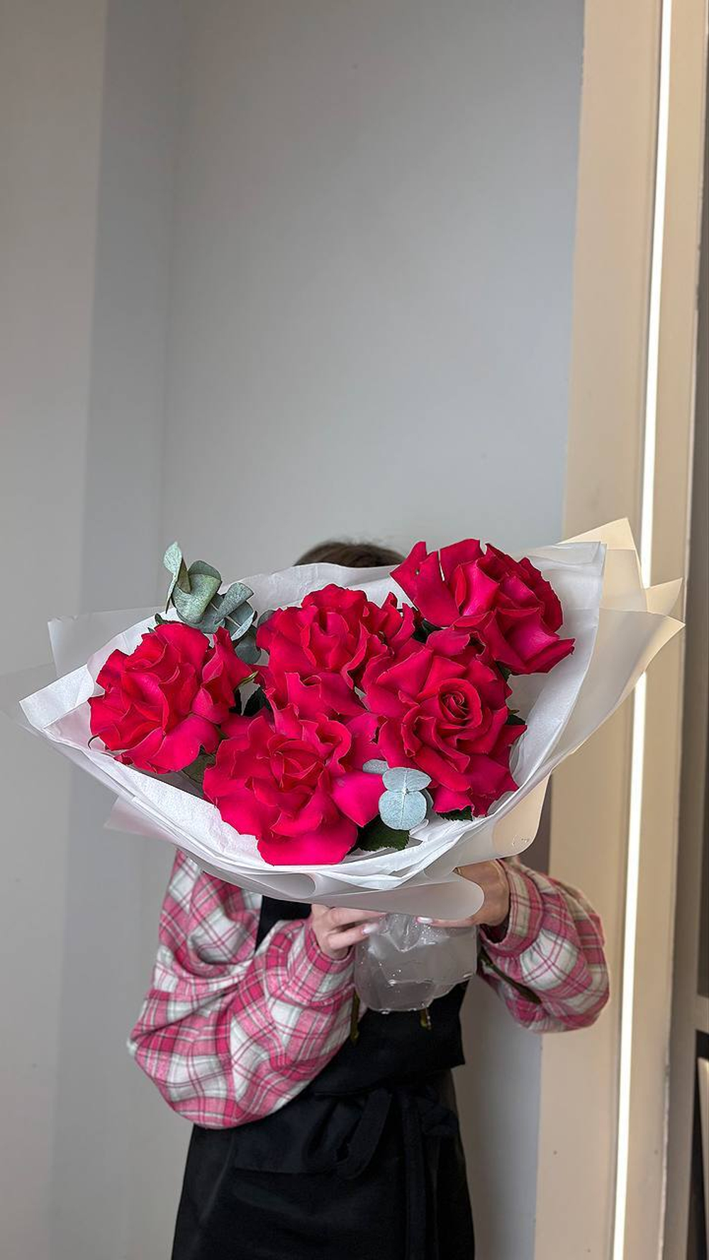Розы с доставкой казань