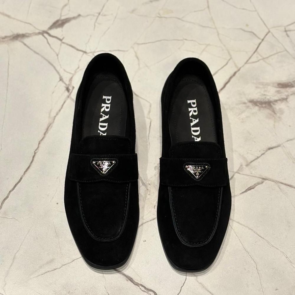 Лоферы Prada