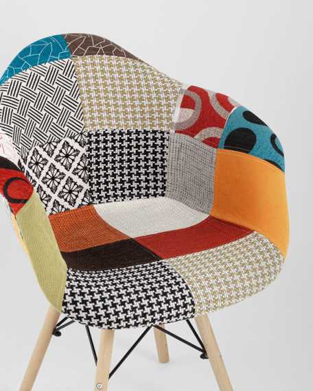 Eames DSW обивка тканевая в стиле пэчворк, ножки из массива бука
