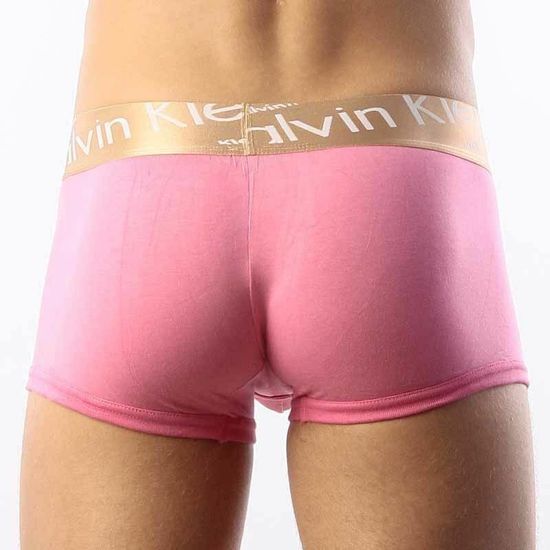 Мужские трусы боксеры розовые с косой резинкой Calvin Klein Bronze Boxer Italics Pink CK04121