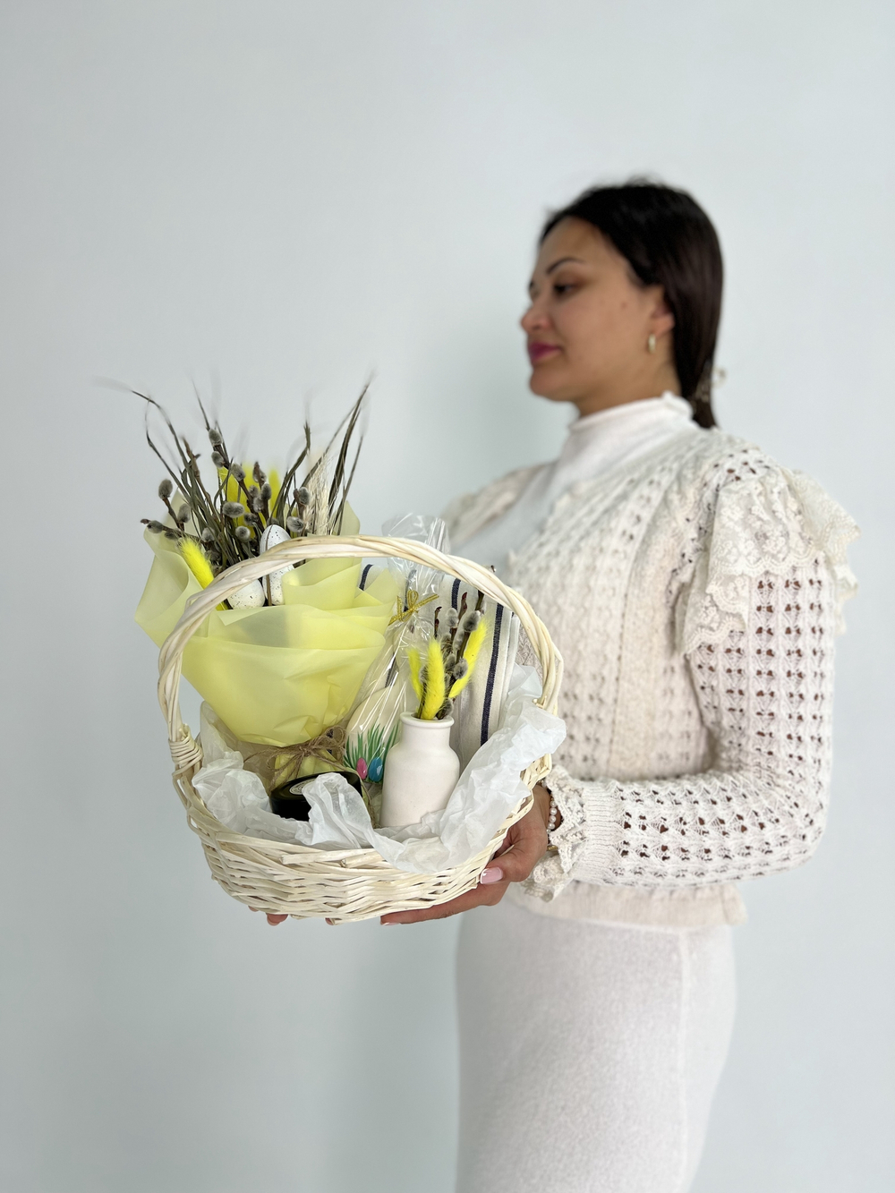 Пасхальная корзина "Нежные оттенки Пасхи"