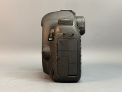 Canon EOS 5D Mark IV 22.545 кадров
