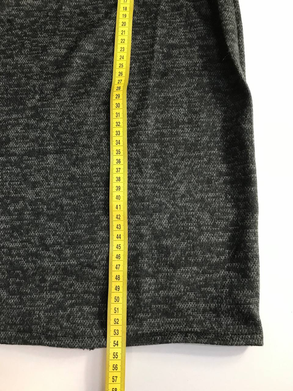 Юбка удобная и практичная, визуально на 48 размер