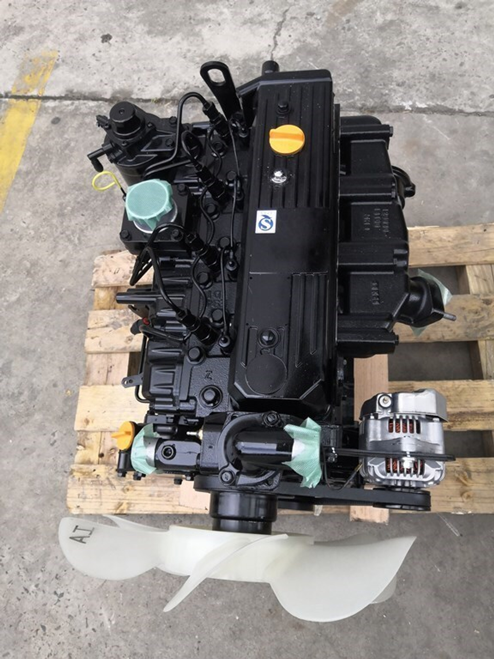 Двигатель дизельный Yanmar 4D98 (Komatsu) (11шл)