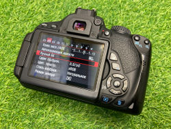 Canon 650D Kit 18-55mm 3.5-5.6 III 21.000 кадров