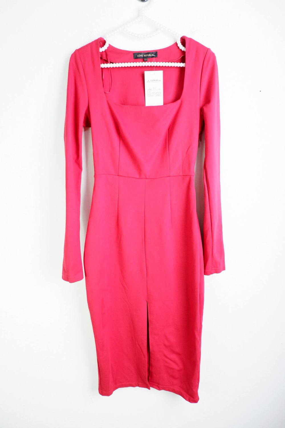 Платье Love Republic практичное, визуально на 42 размер