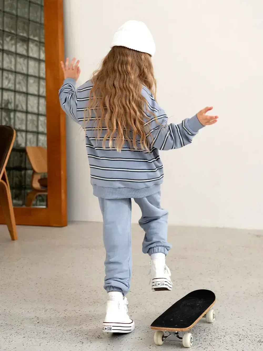 Спортивный костюм для девочки на весну голубой оверсайз