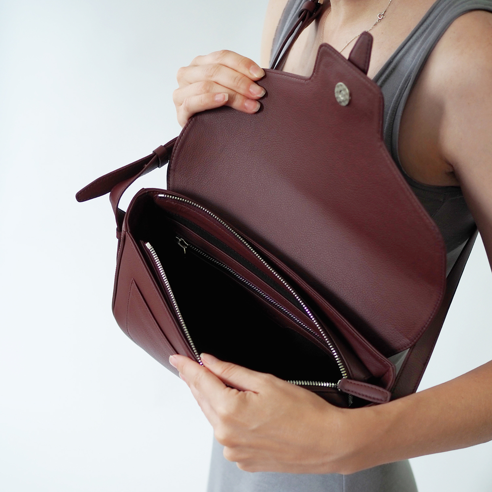 Сумка Universel из кожи теленка, бордового цвета