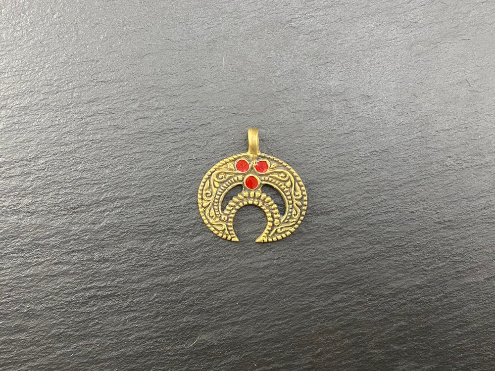 Лунница с эмалью. Киевская Русь 12-13 в.