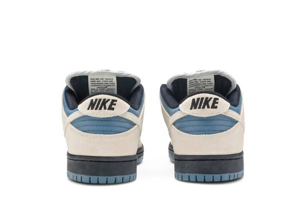 Nike dunk thunderstorm top