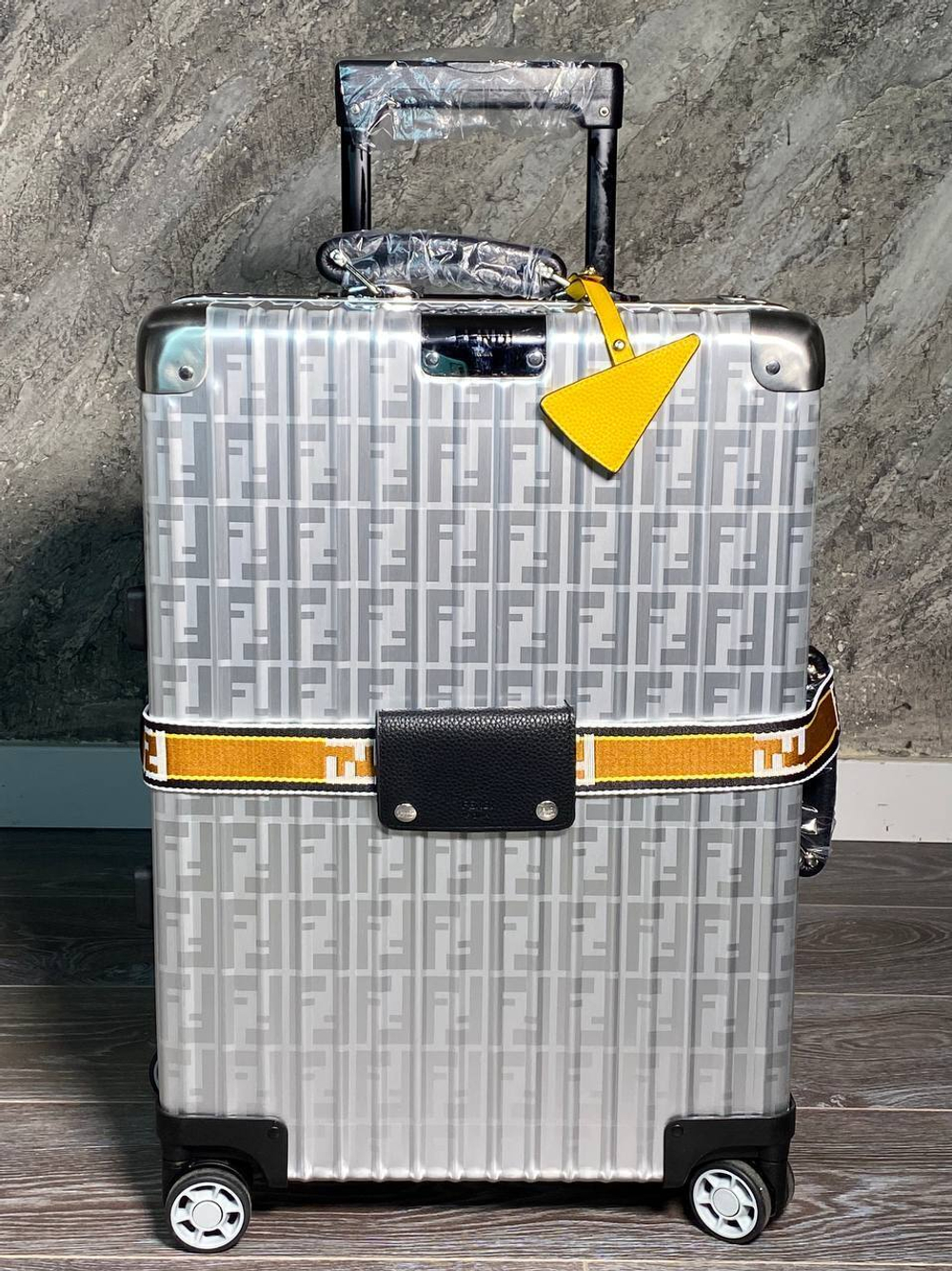 Чемодан Fendi, арт. 480843179