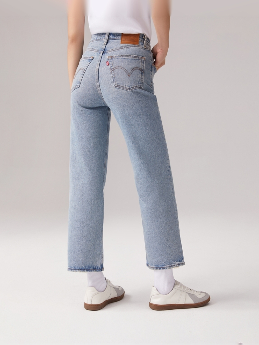 Женские прямые джинсы с завышенной талией Levi's Ribcage Straight Ankle 72693-0219