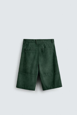ZARA ШОРТЫ-БЕРМУДЫ ИЗ ЗАМШЕВОЙ КОЖИ RELAXED FIT, ЗЕЛЕНЫЙ