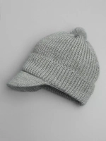 Шапка для мальчика с козырьком на осень