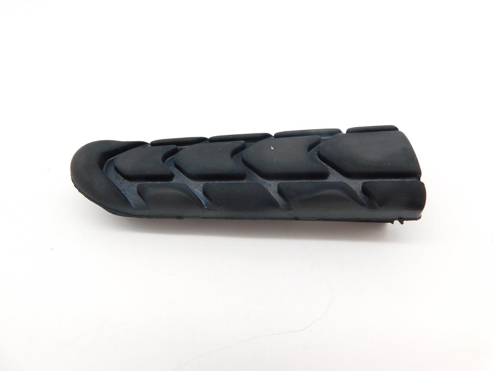 накладка подножки Honda CBR600F/F4/F4i NC700 CBR1100XX VFR800 50661-MBW-000