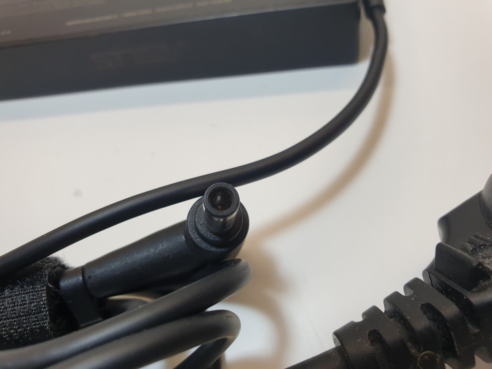 Блок питания Asus 20V 7,5A 6.0 х 3.7 mm, 150W