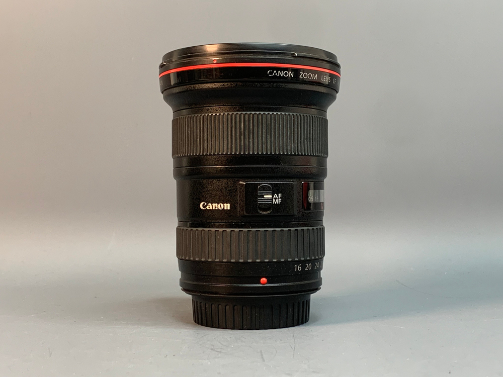 Canon EF 16-35mm f/2.8L II USM