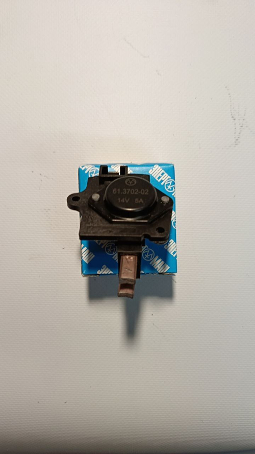 Рег.напряж. 61.3702-02 (37/371/372.3701)(Энергомаш)