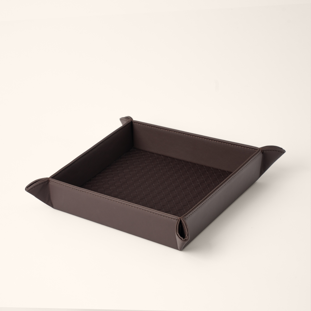 Мелочница из плетеной кожи темно-коричневый