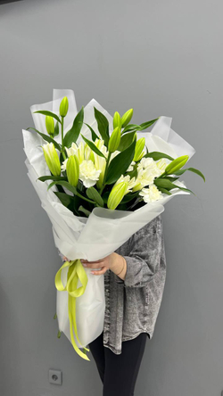 Дуо букет с Лилиями