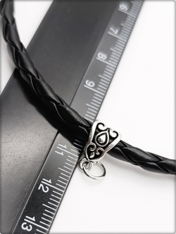 Шнурок, гайтан плетённый с подкулонником, длина 50см. ПУ кожа.