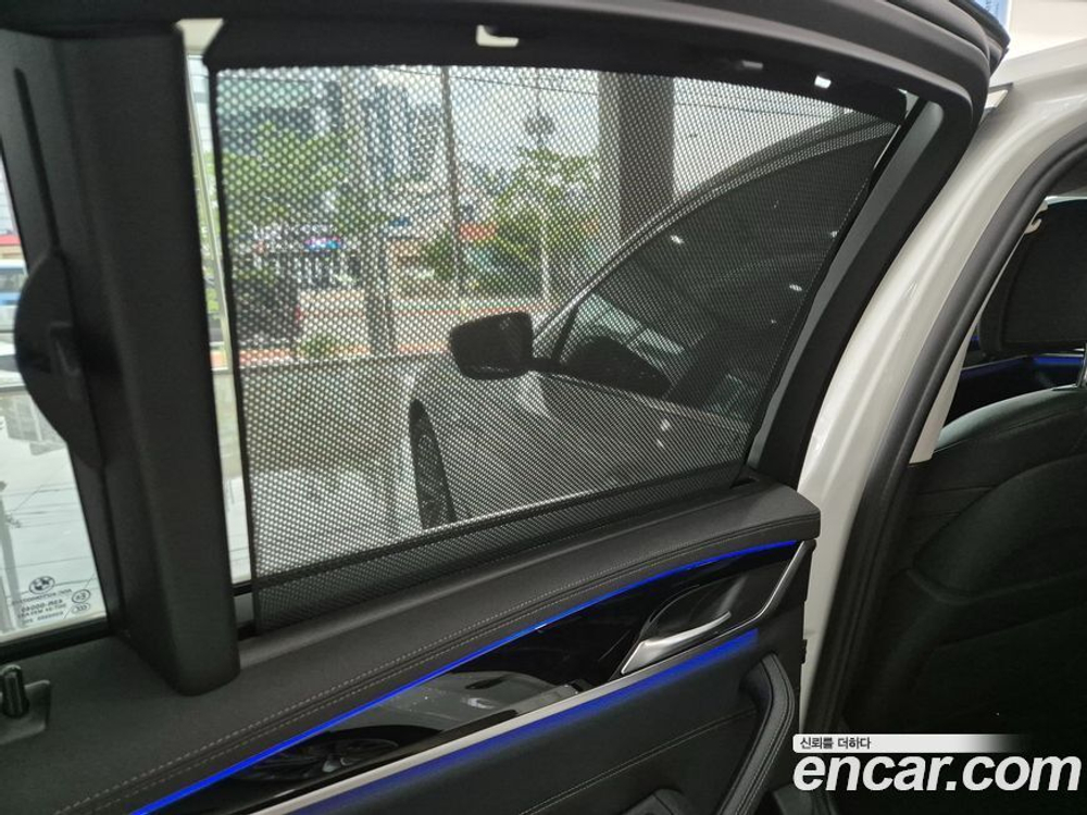 BMW 5 Series (G30) 520i Luxury (04.2022)