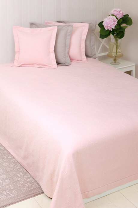 Покрывало 200x220 Luxberry Country с мережкой клубничный крем