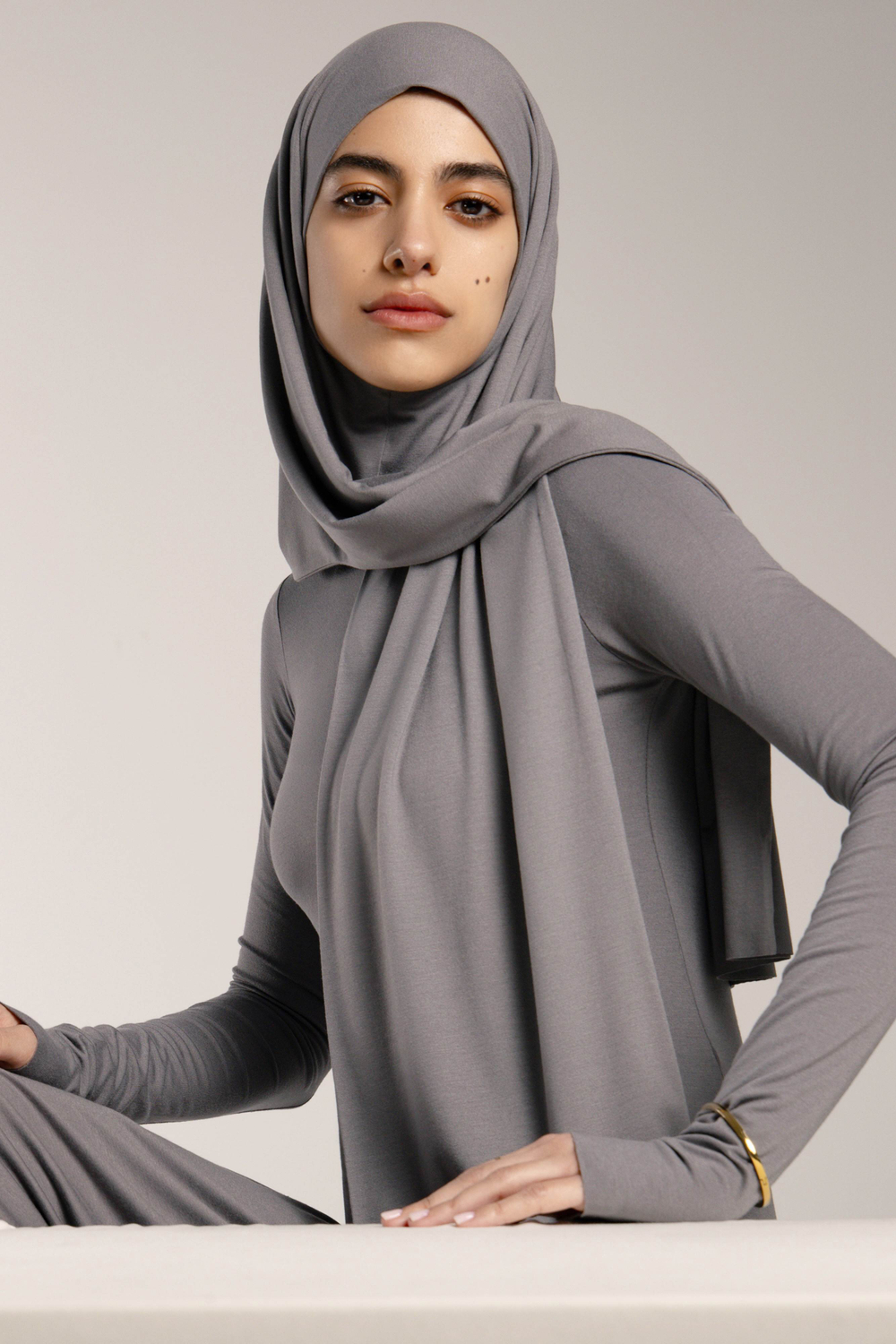Хиджаб Молик двухслойный серый