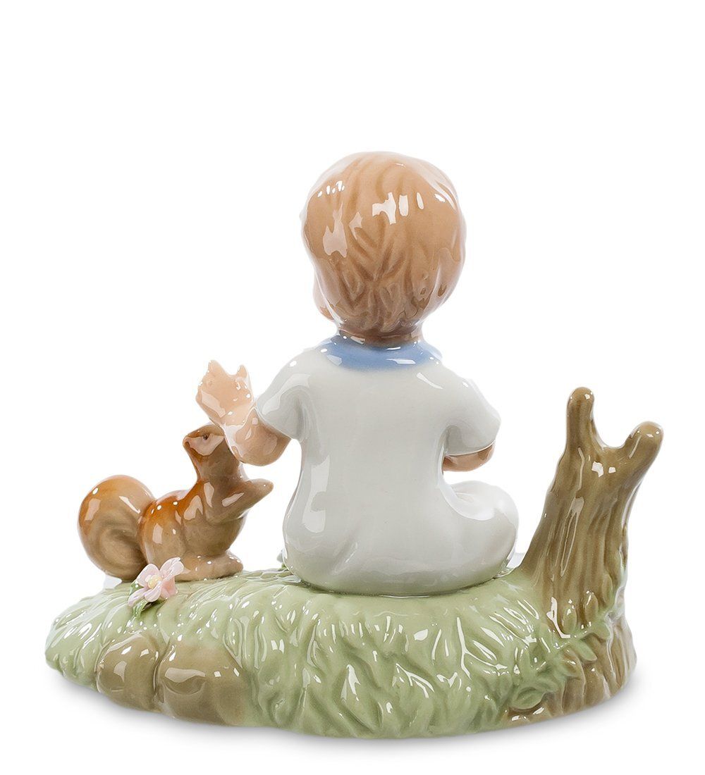 Pavone CMS-12/29 Статуэтка «Мальчик с белкой»