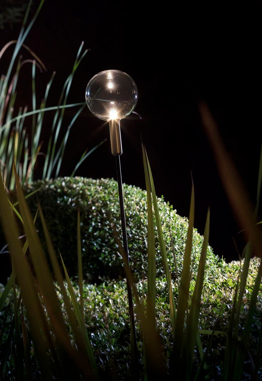 Outside design lamp Syphasfera by Catellani & Smith
