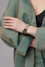 Браслет "Эмили" зеленый жемчуг с серебряной застежкой из кубических микроцирконов