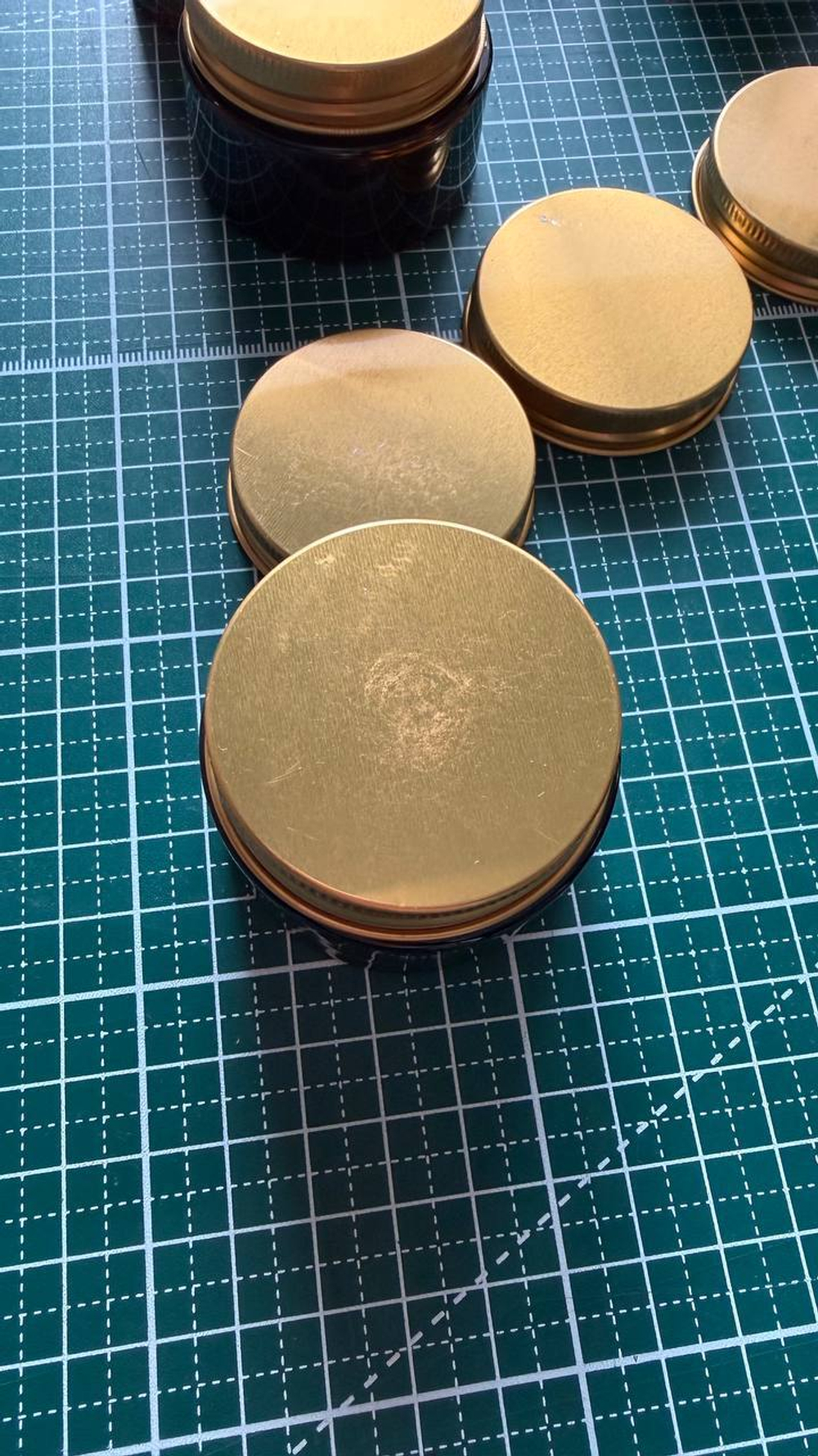 Коричневые банки 30 мл с крышками(крышка без доплаты), 6 шт