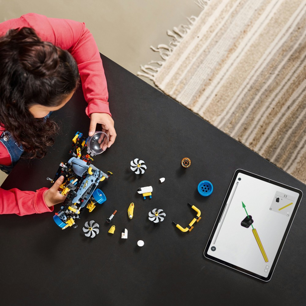 LEGO Technic - Исследовательская подводная лодка 42201