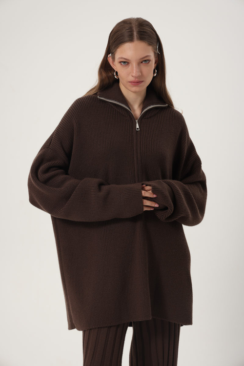 Брюки вязаные из шерсти мериноса, молоко