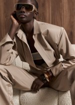 Бомбер, Бежевый