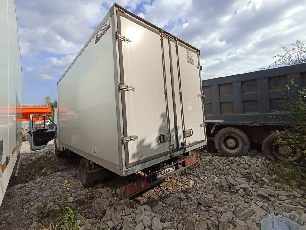 GAZ GAZELLE BUSINESS Изотермический/рефрижератор 2844NA (Рефрижератор, бензин/газ, 2.7 л, 107 л.с. М