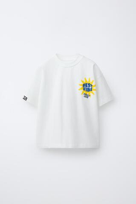 ZARA ФУТБОЛКА С ПРИНТОМ SURFER, БЕЛЫЙ