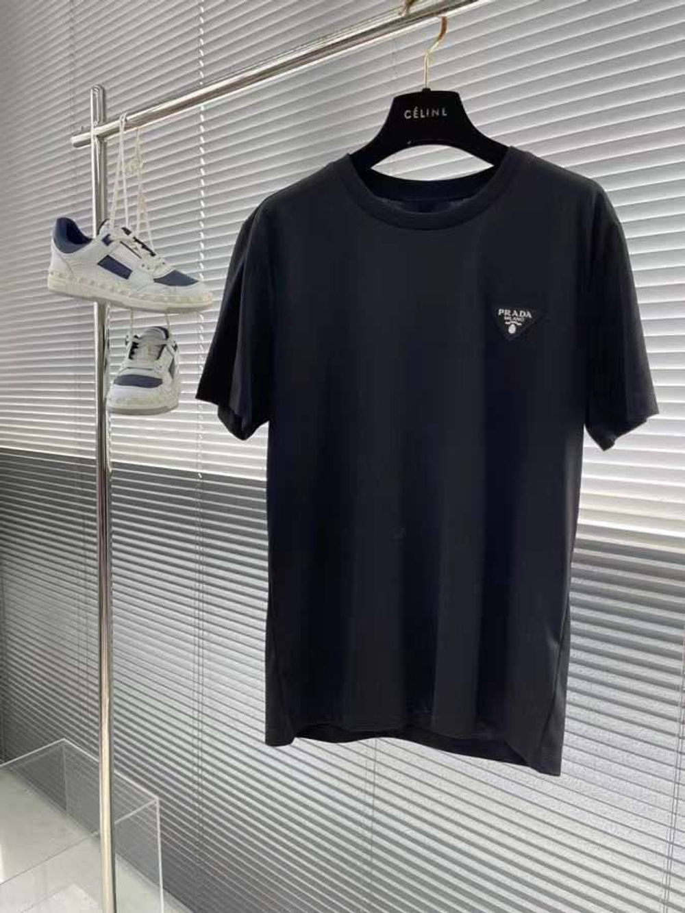 Футболка Prada