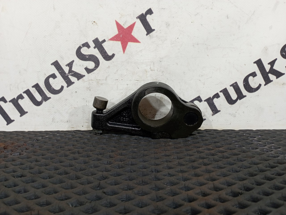 Рокер впускной 2017г.