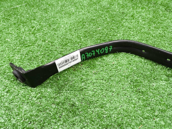 Кронштейн бензобака левый Omoda C5 (2022-н.в.)