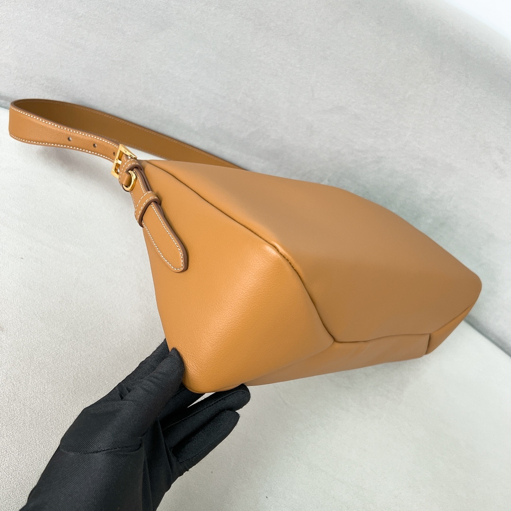 Prada Aimee Large 39 cm