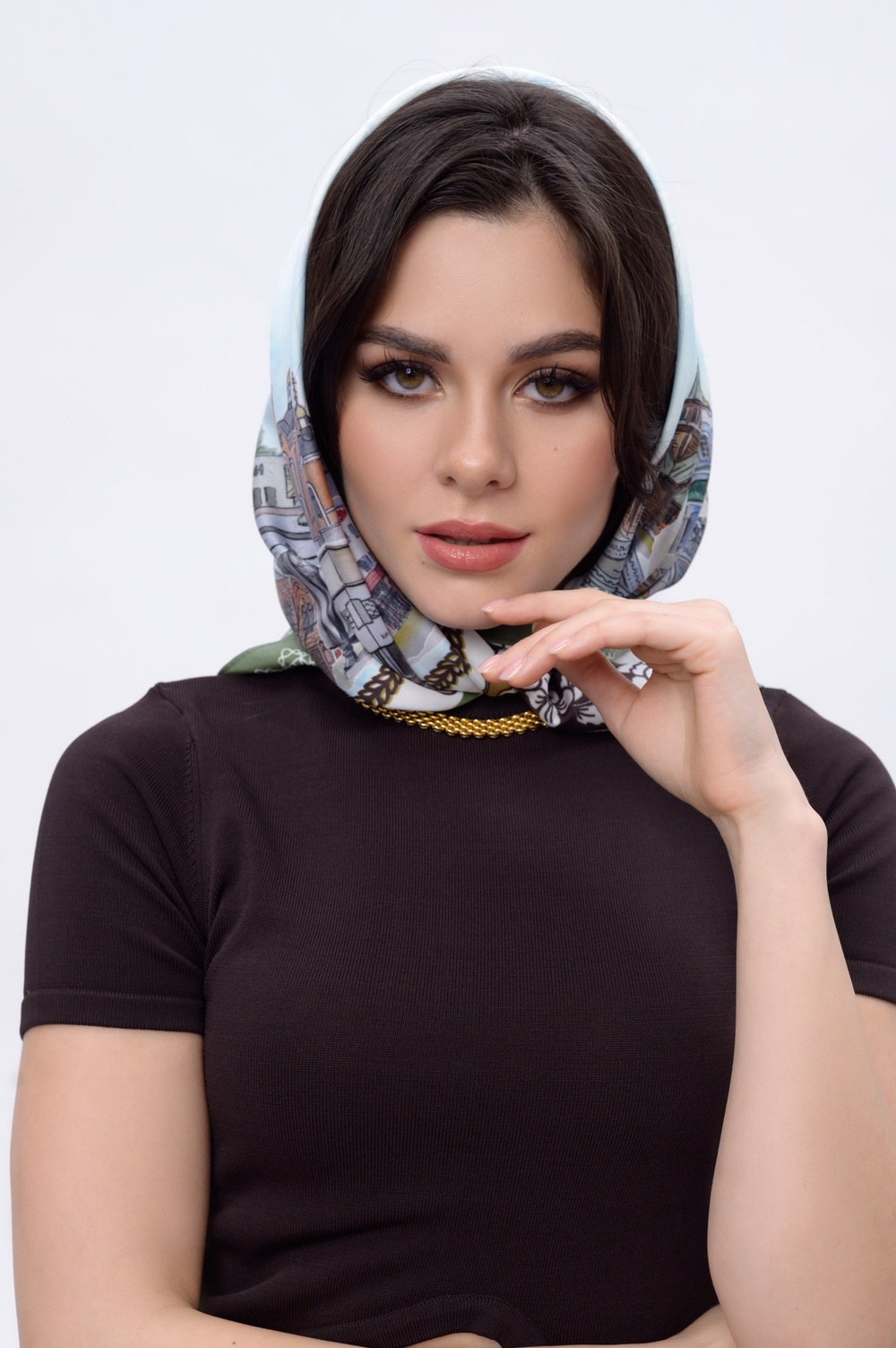 Платок «Связь времен» оливковый