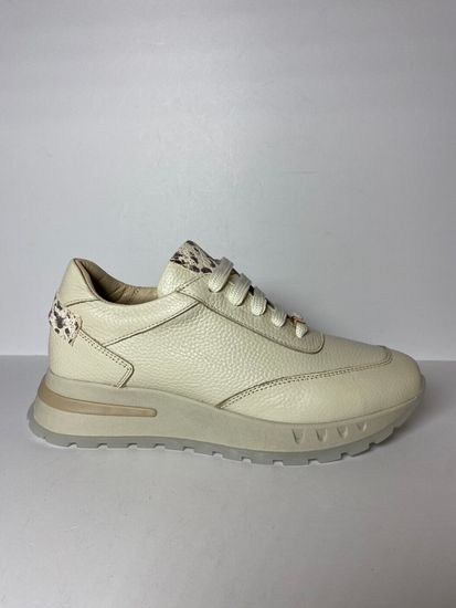 Кроссовки женские