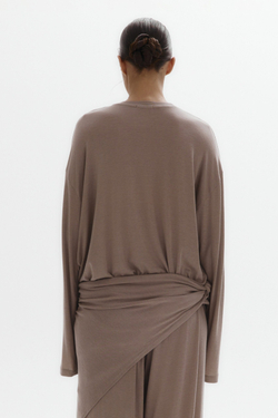 Тонкий трикотажный лонгслив с шерстью